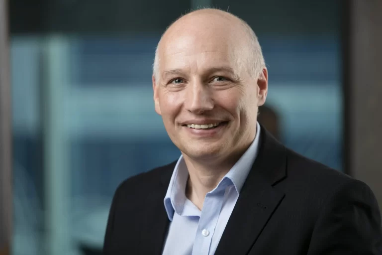 Read more about the article Steve Killeen, Chief Executive Officer, Downer